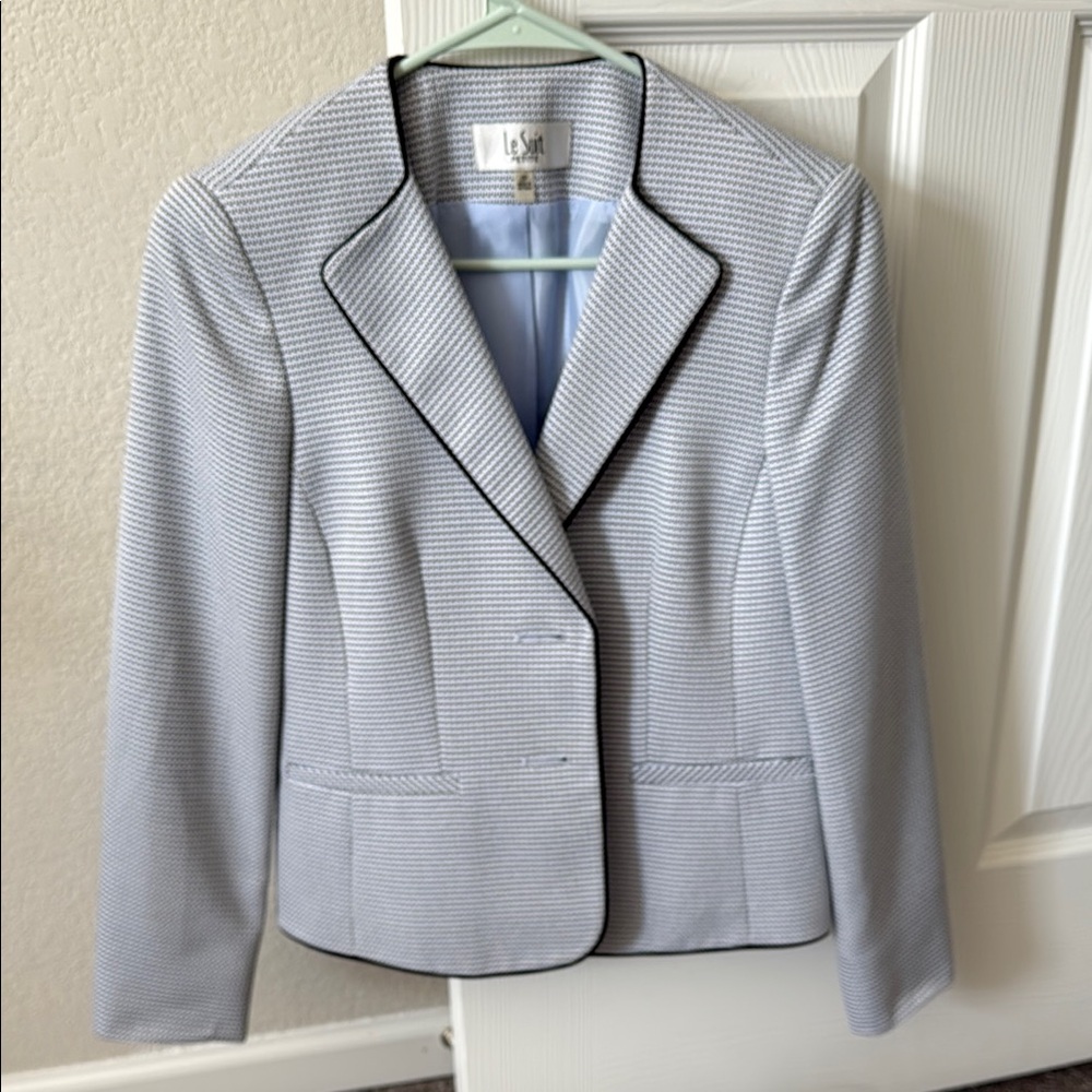 Le Suit Women's Gray Blazer
